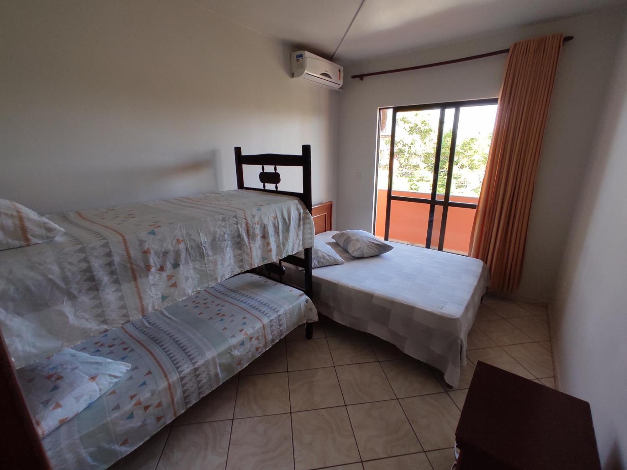 Residencial Medeiros Apartment Guarda do Embau Ruang foto